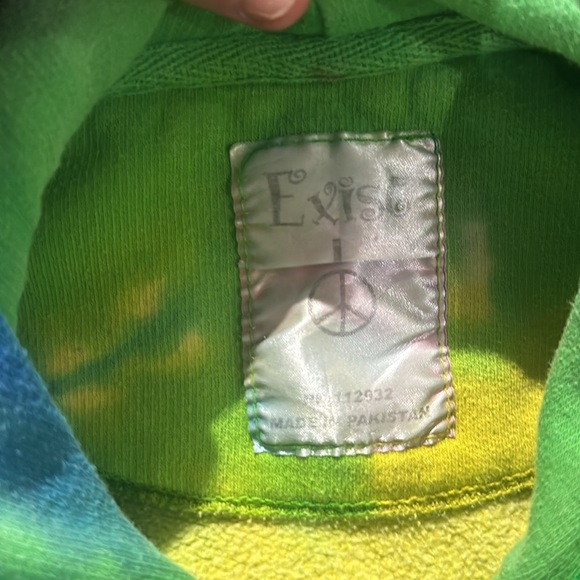 Tie die, Prince Edward Island sweater. - Picture 2 of 2